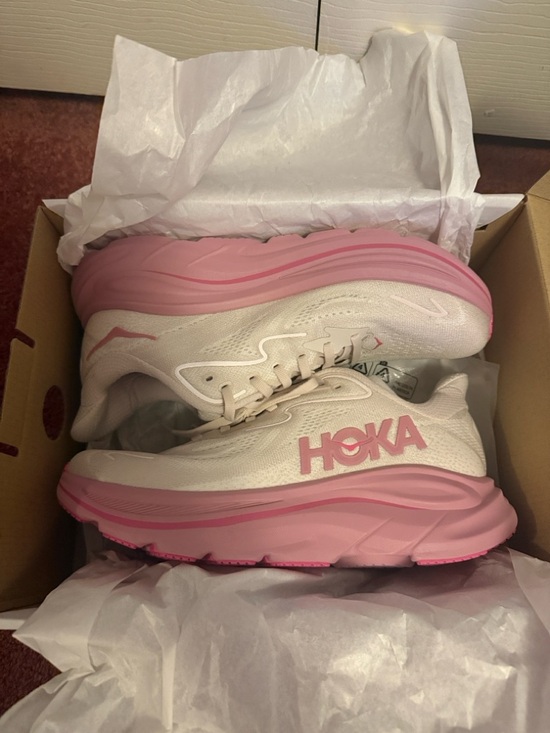 Hoka Shoes - HOKA Clifton 10 size 8.5 NEW